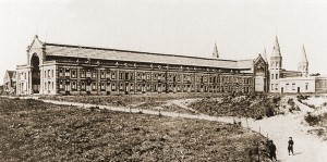 De Passage naast het originele Kurhaus circa 1890